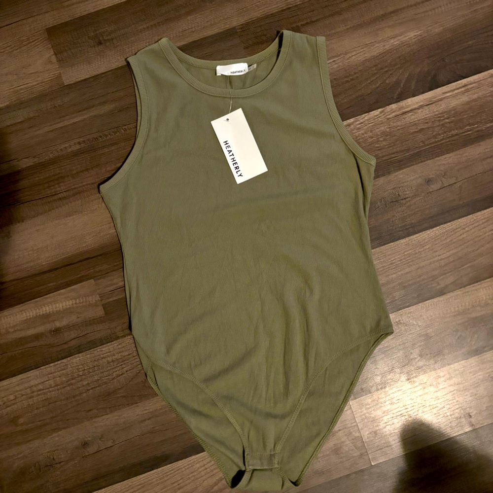 Heather Bodysuit size Large NWT